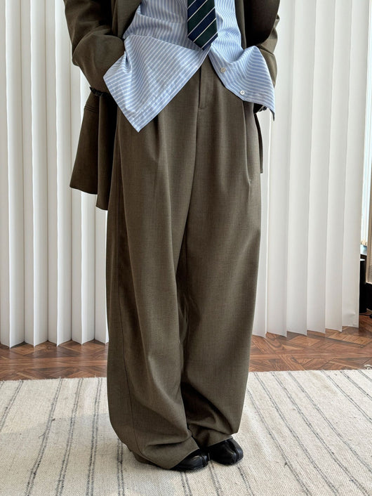 Pantalones Casuales Rectos con Corte Vertical y Acabado Liso - Image 16