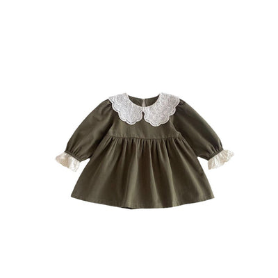 Vestido Princesa Niña con Cuello de Encaje y Solapas - Image 5