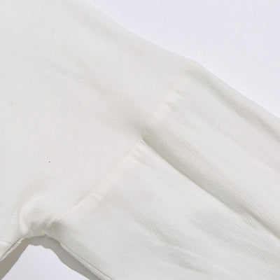 Blusa Blanca Plisada a Rayas con Diseño Minimalista - Image 8