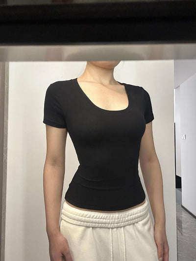 Top Deportivo Ajustado con Cuello Alto y Cintura Marcada - Image 12
