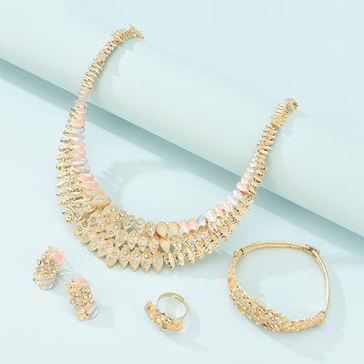 Juego de Joyería Nupcial Chapada en Oro: Collar, Aretes y Anillo - Image 10
