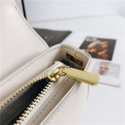 Bolso Bandolera de Cuero con Cierre Diamond Lock - Image 11