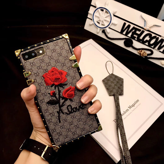 Funda iPhone con Bordado 3D de Rosas - Image 4