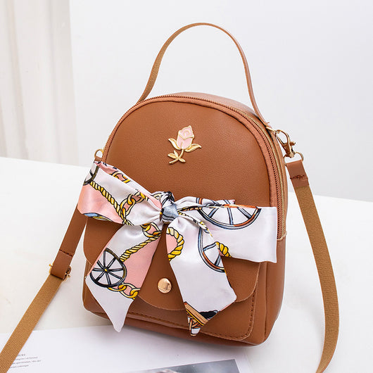 Mochila Backpack Femenina con Pañuelo de Seda Doble Compartimento - Image 5