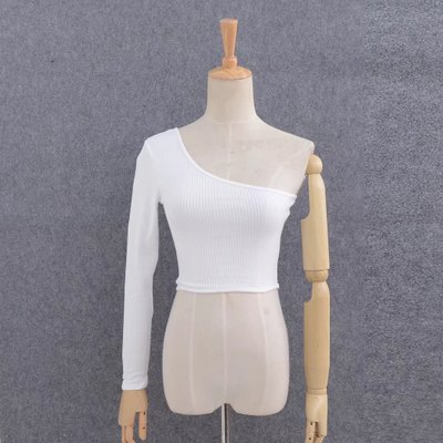 Top Corto Hombros Descubiertos Tejido Elástico para Mujer - Streetwear Blanco y Negro - Image 4