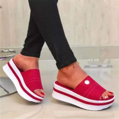 Pantuflas Rojas de Suela Gruesa - Comodidad y Estilo - Image 9