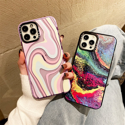 Funda iPhone 13 con Diseño de Pintura Abstracta Colorida - Image 3