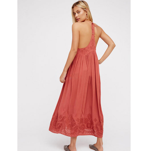 Vestido Largo Bordado con Tirantes Ajustables - Image 16