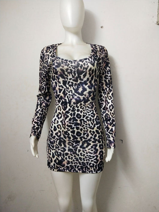 Vestido Corto con Espalda de Encaje y Estampado Leopardo para uso en Ecuador - Image 8