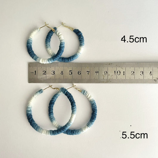 Aretes Circulares de Hilo Teñido con Índigo y Tintes Naturales - Image 2