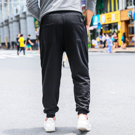 Pantalones de Color Sólido con Tecnología de Soporte Plus - Image 3