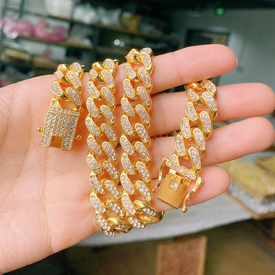 Cadena Cuba Diamantada para Hombre - Elegancia Simple y Sofisticada