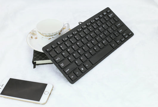Teclado USB Compacto Silencioso para Computadora de Escritorio y Portátil - Image 14