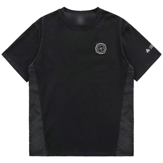Playera de Hombre con Parches Bordados y Diseño Patchwork