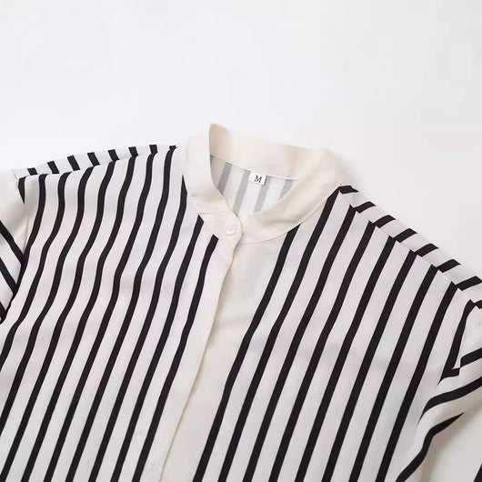Blusa Rayada con Escote Redondo y Aberturas Laterales para Mujer - Image 5