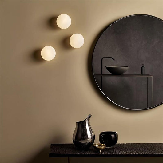 Lámpara de Pared Minimalista Blanca en Vidrio Estilo Hongo - Image 4
