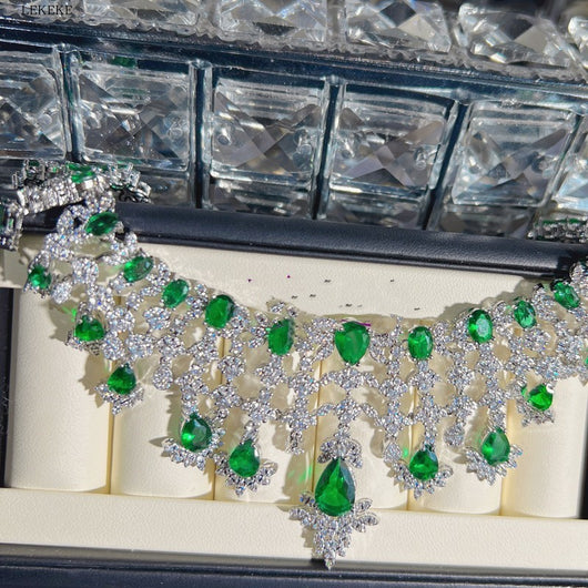 Conjunto de Joyería Elegante con Zirconia Verde - Collar, Aretes, Anillo y Pulsera - Image 10