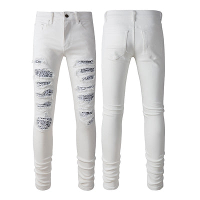 Jeans Rotos Blancos con Detalle de Flor de Marañón - Image 5