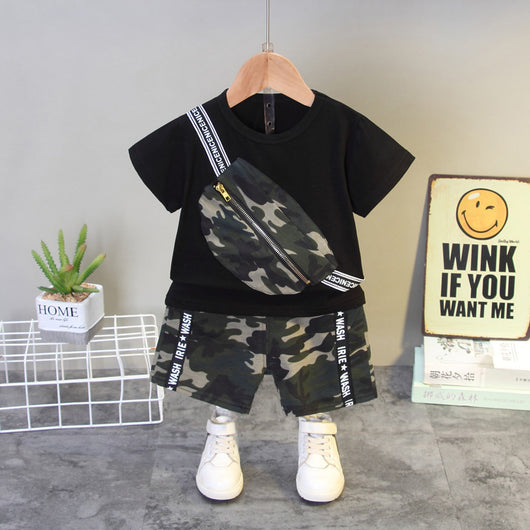 Traje Corto Camuflaje Moderno para Niño con Bolso Bandolera
