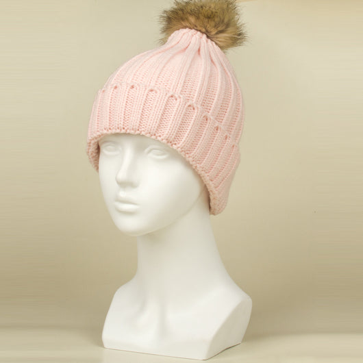Gorro de Lana Azul Klein con Pompón de Pelaje - Diseño Tejido Elegante - Image 7