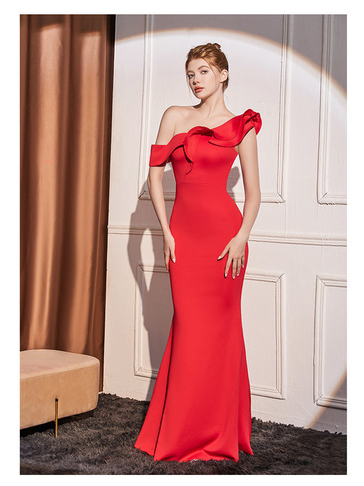 Vestido Largo Elegante con Hombros Inclinados Efecto Adelgazante - Image 13
