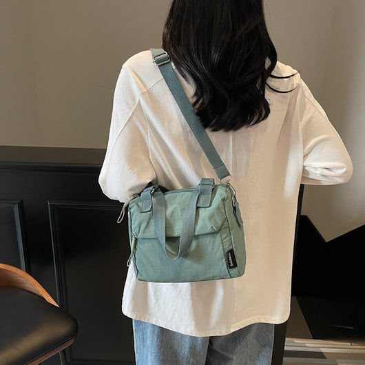 Bolso Bandolera Ligero de Gran Capacidad para Viajes y Trabajo - Image 9