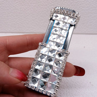 Encendedor Recargable para Dama con Diamantes y Protección Antiviento