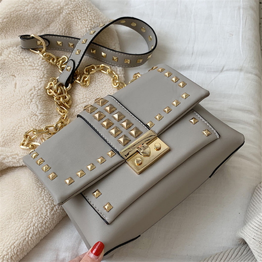 Bolso de Hombro con Cadena y Tachuelas - Image 27