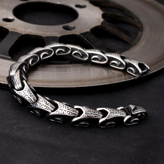 Pulsera de Acero Titanio Personalizada Estilo Retro para Hombre - Image 12