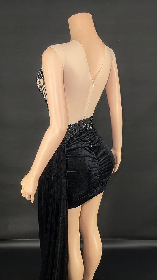 Vestido de Noche Elegante con Cola Lateral para Cantantes y Eventos - Image 18