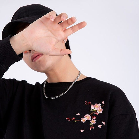 Suéter Oversize para Hombre Cuello Redondo con Bordado en Ciruela - Image 3