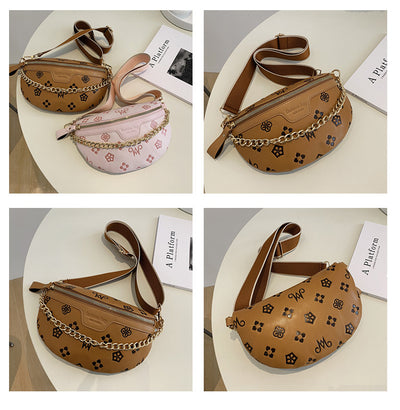 Bolsa de Hombro con Cadena de Cruz Grabada - Image 8