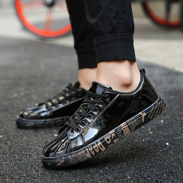 Zapatos de Cuero Charolado con Paneles Brillantes