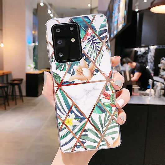 Funda Celular Floral Retro con Acabado Electroplateado Geométrico - Image 8