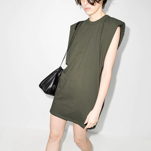 Vestido Camiseta Ejecutiva con Hombreras Acolchadas