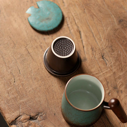 Taza Cerámica Japonesa con Tapa y Separador de Té - Image 5