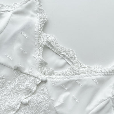 Blusa Slip Satinada Ajustada con Encaje Delicado - Image 19