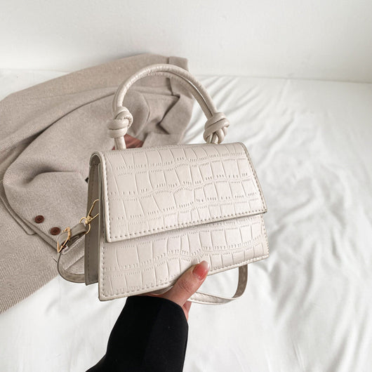 Bolso Axilar Minimalista para Mujer - Diseño Exclusivo y Funcional - Image 7