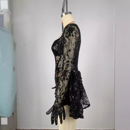 Vestido Ajustado Mini con Cuello Cuadrado y Encaje Espina de Pescado Negro - Image 4