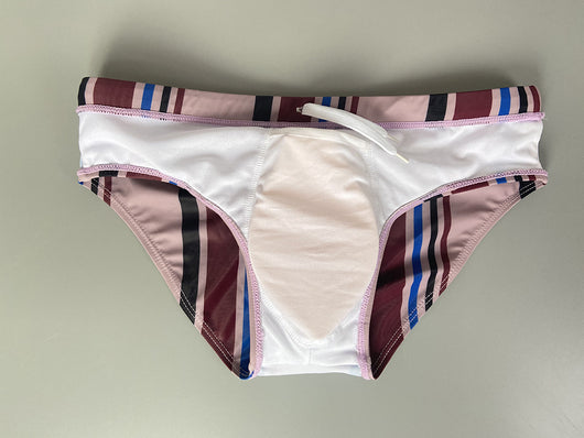 Bóxer Bikini Hombre Diseño Triangular con Rayas Atrevidas - Image 10