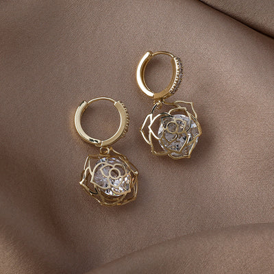 Aretes de Circonio Hueco con Incrustaciones Brillantes y Zirconia Rosa - Image 6