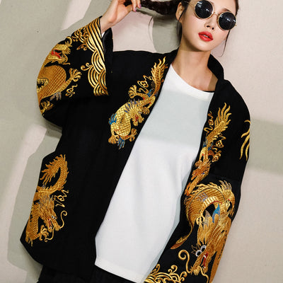 Chaqueta con Bordado de Dragón