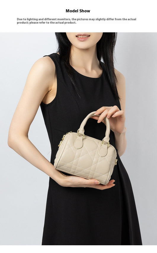 Bolso Mensajero Boston de Cuero Genuino con Diseño Rombo - Image 11