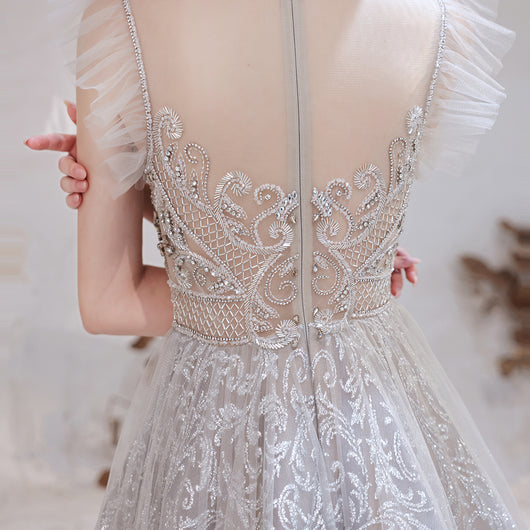 Vestido de Novia Gris Elegante con Cuello Alto - Corte Slim Cintura Media - Image 7
