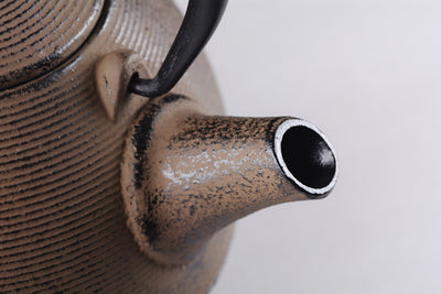 Olla de Hierro Fundido Forma Ovalada Artesanal - Image 6