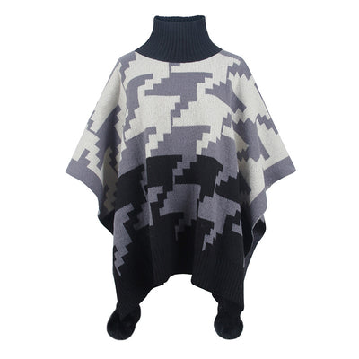 Poncho Capa Cálido Cuello Alto Bicolor con Pompones de Piel - Image 3