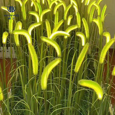Lámpara Solar LED Decorativa con Pasto Artificial para Jardín - Image 4