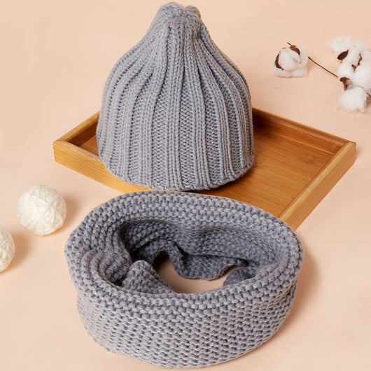 Conjunto Abrigador: Gorro y Babero Térmico para Bebés - Image 11