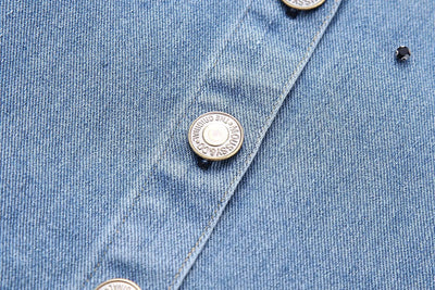 Camisa Denim Corta con Strass de Manga Larga - Image 11