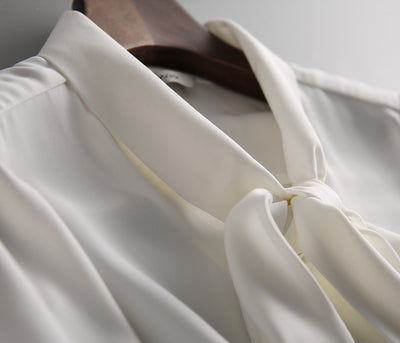 Blusa Profesional de Encaje y Gasa Elegante y Minimalista - Image 17